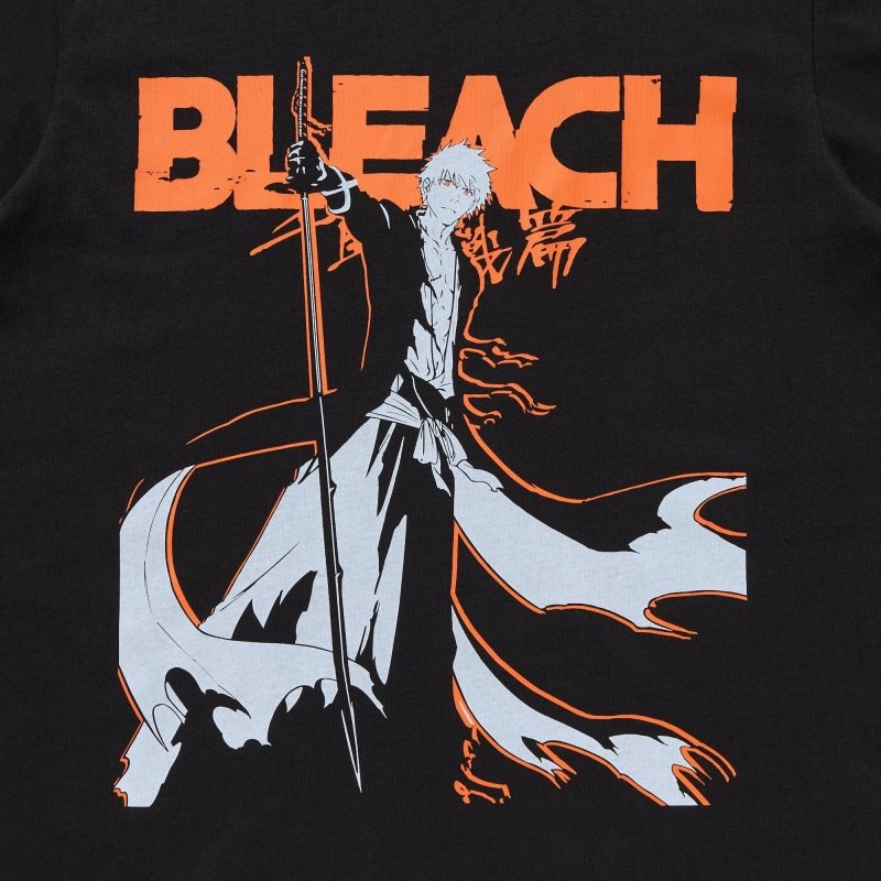 Black Uniqlo Bleach: Thousand-year Blood War Ut Short-sleeve Graphic Men T Shirts | 4374373