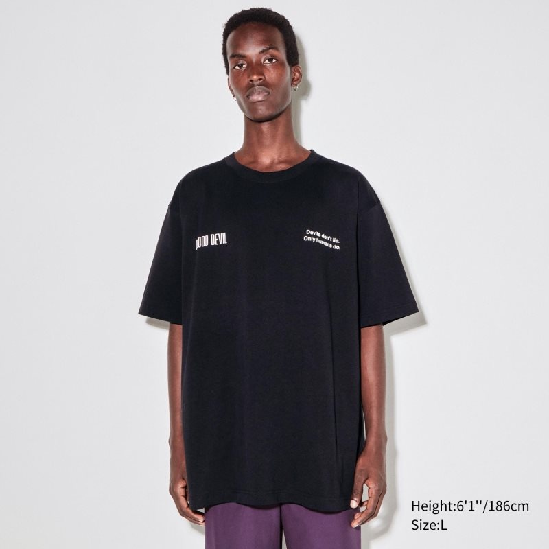 Black Uniqlo Chainsaw Man × Kosuke Kawamura Short Sleeve Ut Oversized Men T Shirts | 7836617