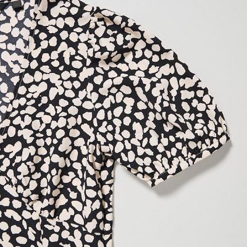Black Uniqlo Printed V-Neck Short-Sleeve Mini Women Dress | 5155982