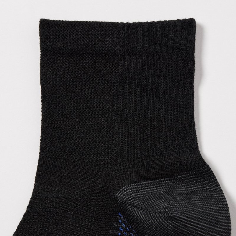 Black Uniqlo Sports Half Men Socks | 629918