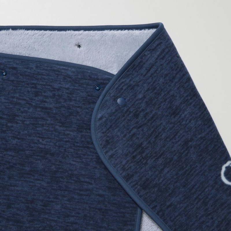 Blue Uniqlo Fleece Reversible Women Blanket | 6402188