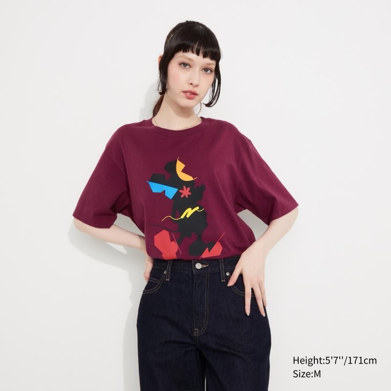 Burgundy Uniqlo Mickey Stands Ut Short-sleeve Graphic Men T Shirts | 3679888
