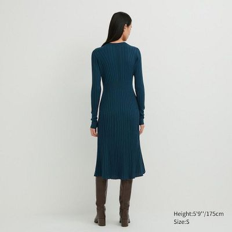 Green Uniqlo 3D Knit Ribbed Crew Neck Long-Sleeve Women Dress | 2854207