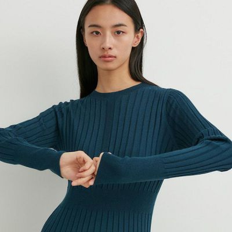 Green Uniqlo 3D Knit Ribbed Crew Neck Long-Sleeve Women Dress | 2854207