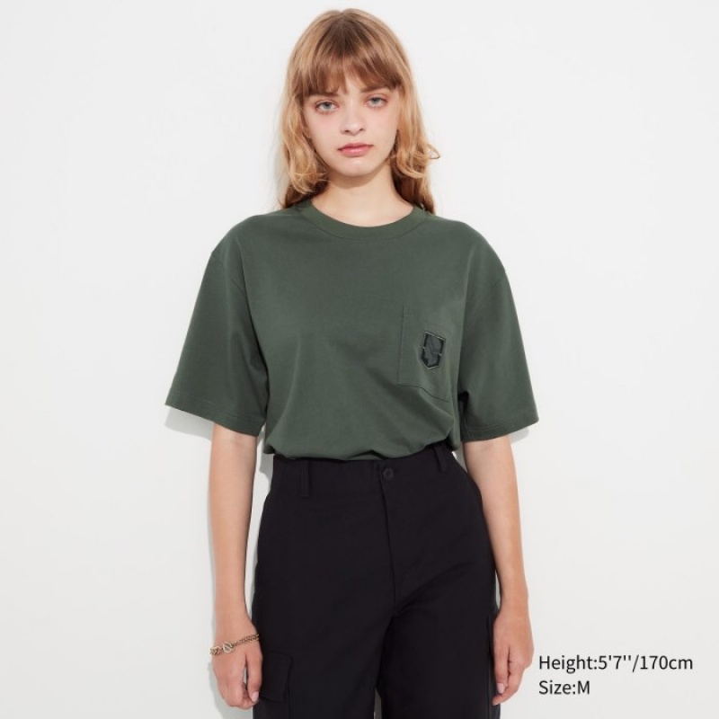 Green Uniqlo Attack on Titan UT Short-Sleeve Women T Shirts | 8976125