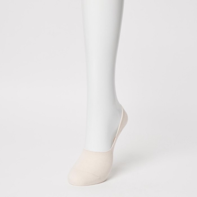 White Uniqlo Footsies (3 Pairs) Women Socks | 1016318
