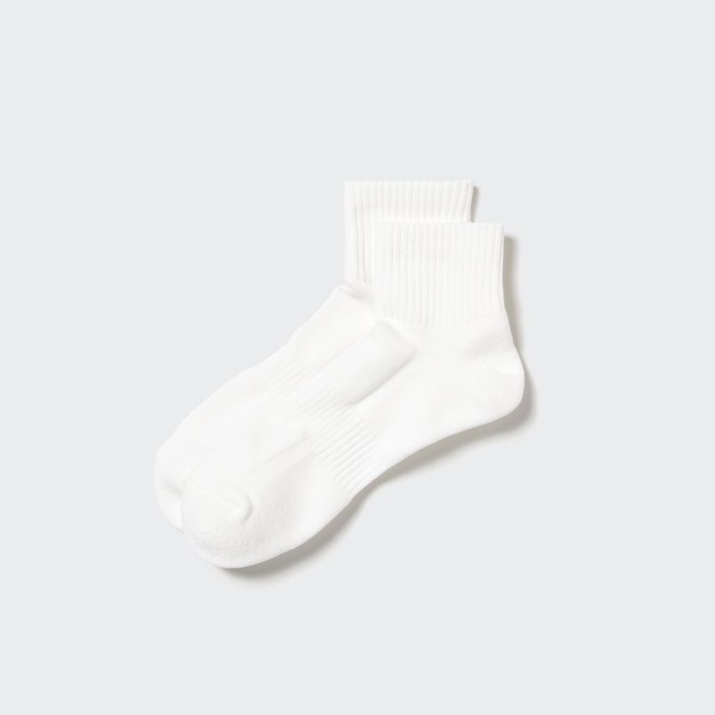 White Uniqlo Pile Half Men Socks | 7744038