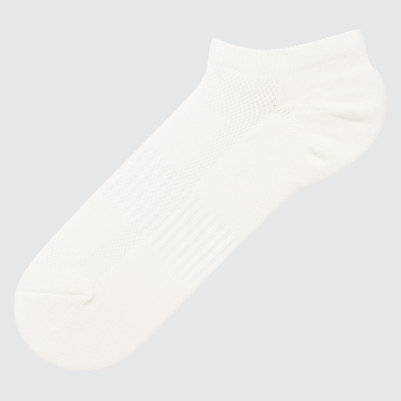 White Uniqlo Pile Mesh Short Men Socks | 6737410