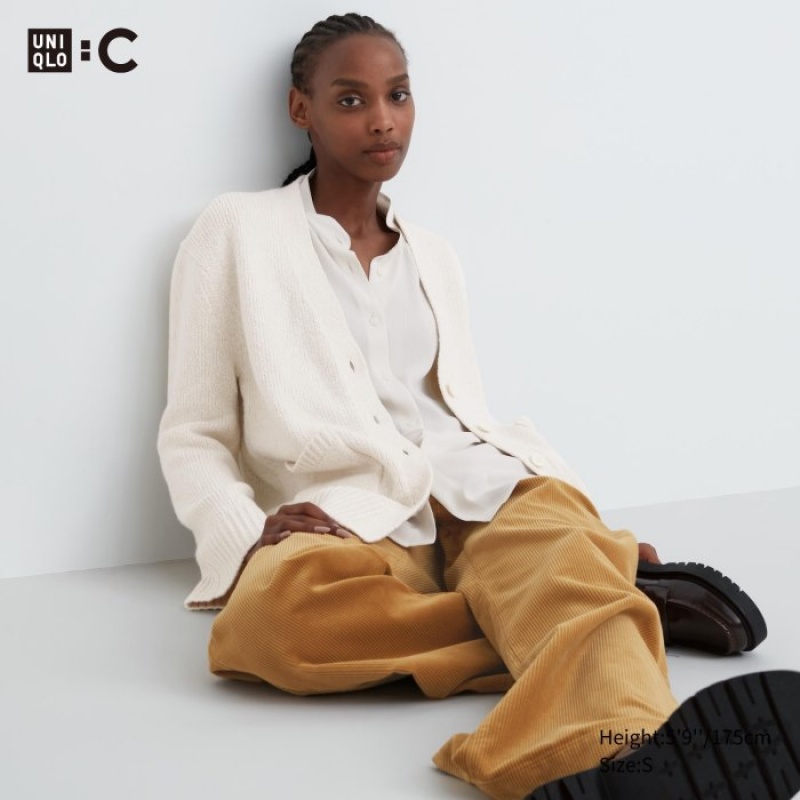 White Uniqlo Soft Knit V-Neck Flare Long-Sleeve Women Cardigan | 3043954