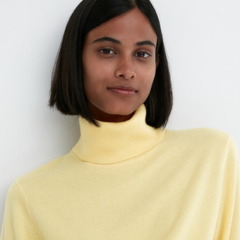 Yellow Uniqlo Cashmere Turtleneck Women Sweaters | 2766884